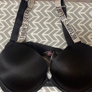 Victoria’s Secret Very Sexy Push up Bra 36D
